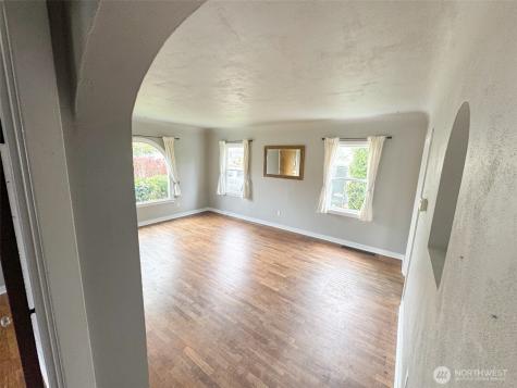 215 J Street SE Auburn WA 98002