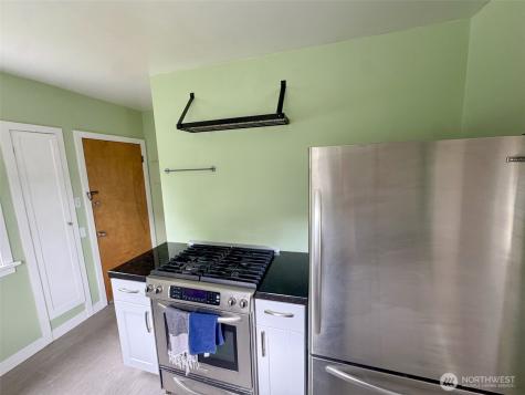 215 J Street SE Auburn WA 98002