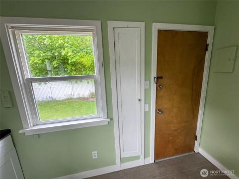 215 J Street SE Auburn WA 98002