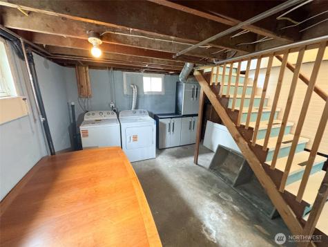 215 J Street SE Auburn WA 98002