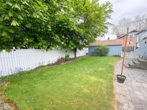215 J Street SE Auburn WA 98002