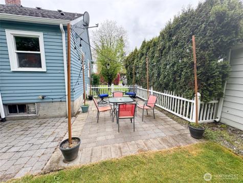 215 J Street SE Auburn WA 98002