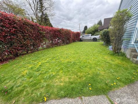 215 J Street SE Auburn WA 98002