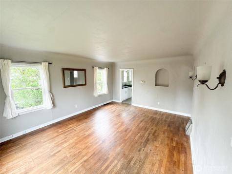 215 J Street SE Auburn WA 98002