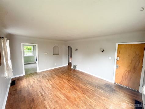 215 J Street SE Auburn WA 98002