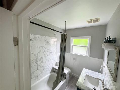 215 J Street SE Auburn WA 98002