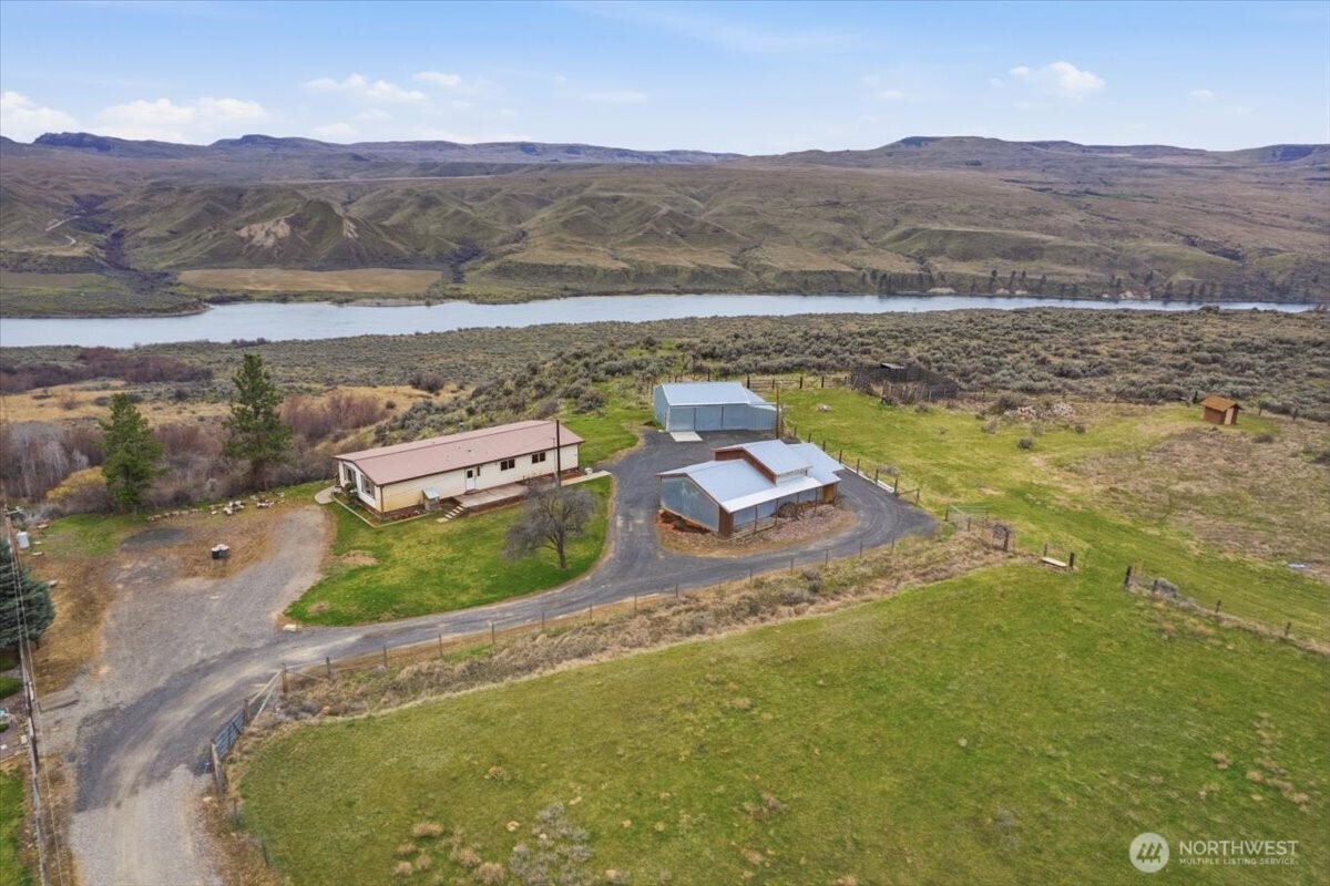 3561 Highway 155 Coulee Dam WA 99116