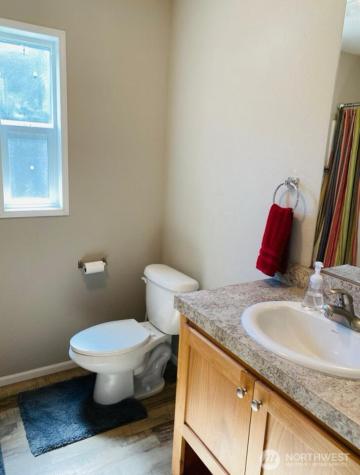 1870 NW Vaa Road Poulsbo WA 98370