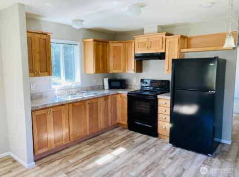 1870 NW Vaa Road Poulsbo WA 98370