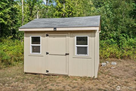 1870 NW Vaa Road Poulsbo WA 98370