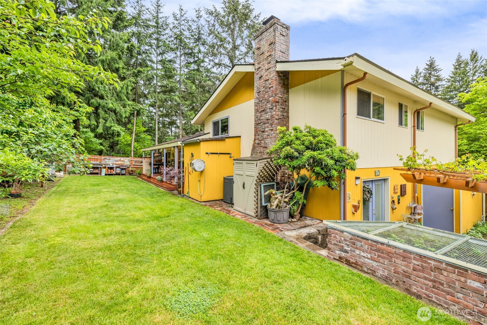 4905 96th Avenue W University Place WA 98467