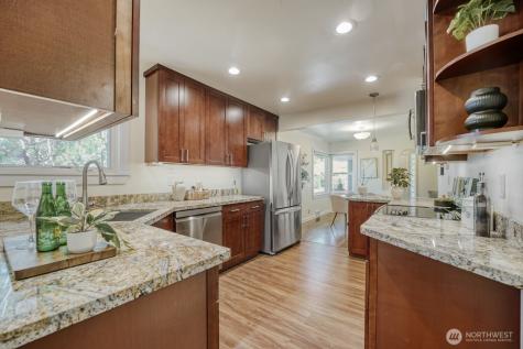 3004 SW Barton Street Seattle WA 98126