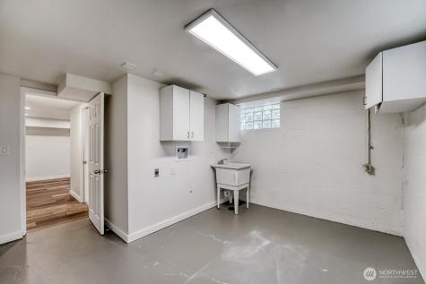 3004 SW Barton Street Seattle WA 98126