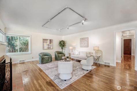 3004 SW Barton Street Seattle WA 98126