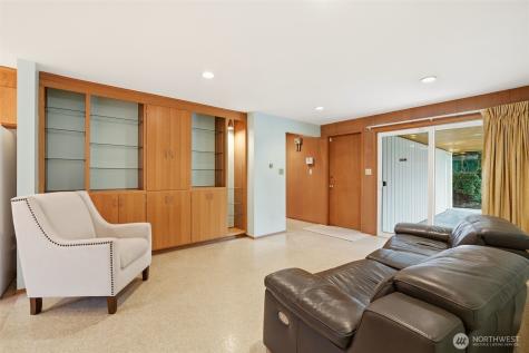 9428 21st Drive SE Everett WA 98208