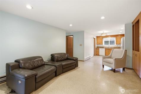 9428 21st Drive SE Everett WA 98208