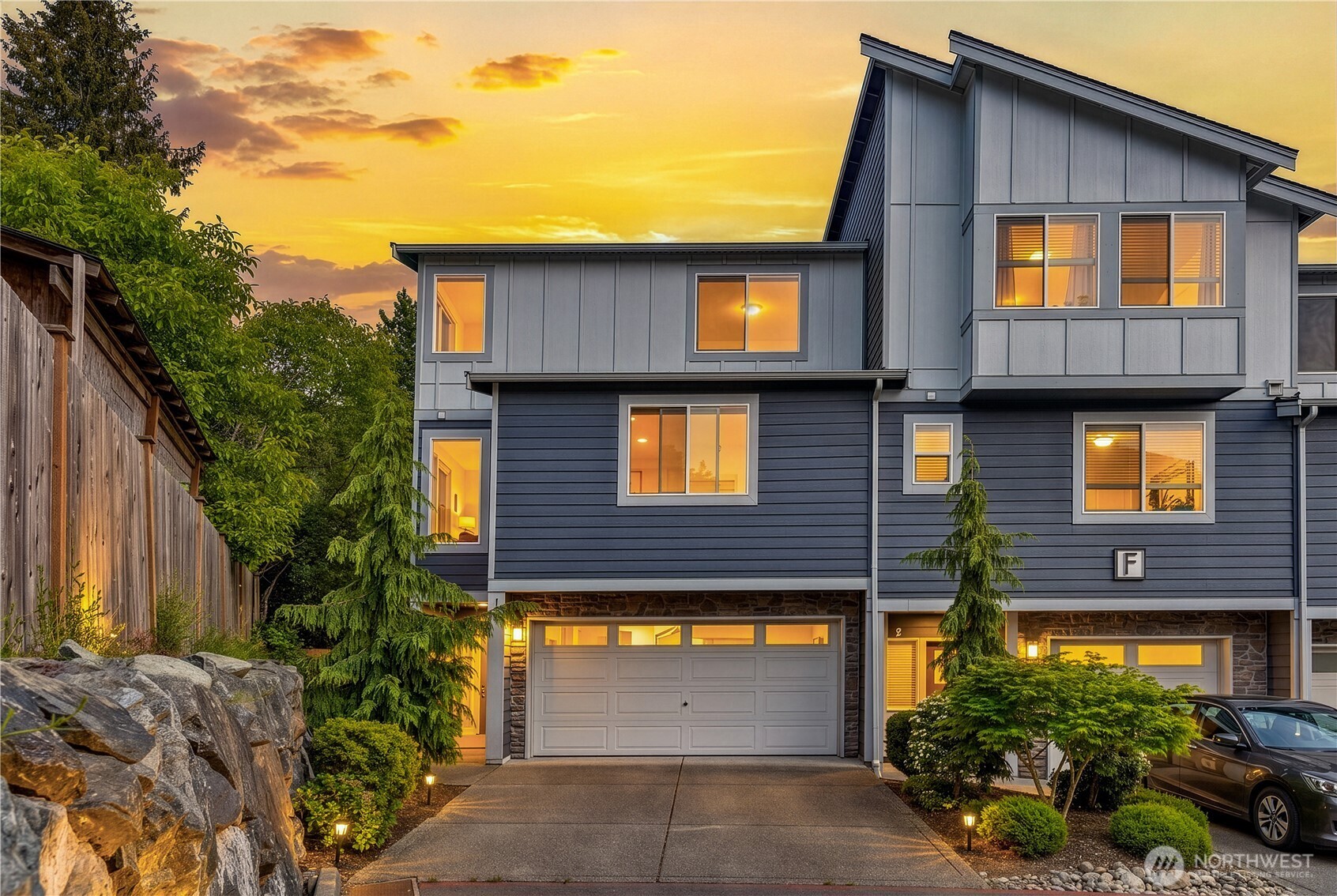 Edmonds WA, 16611 48TH, Unit F1