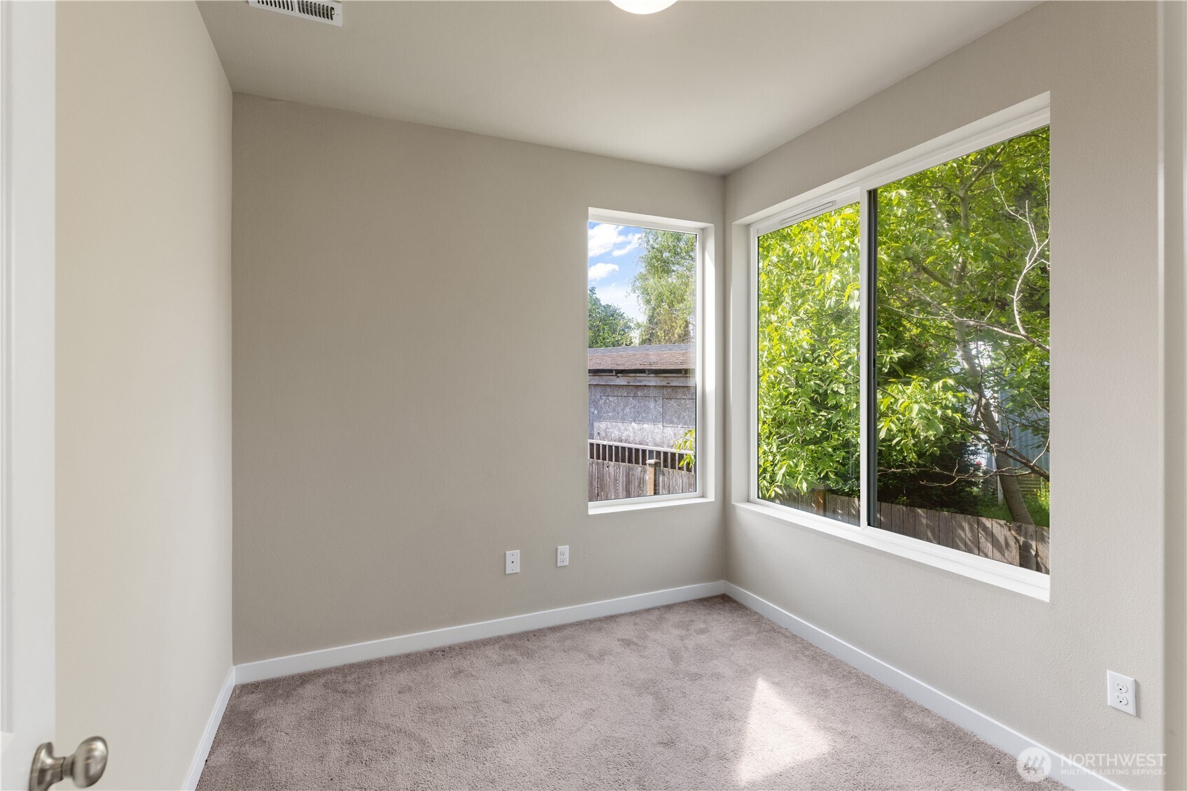 16611 48th Avenue W Edmonds WA 98026