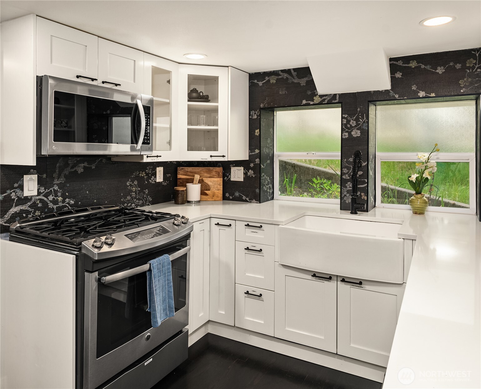 31204 8th Avenue SW Federal Way WA 98023