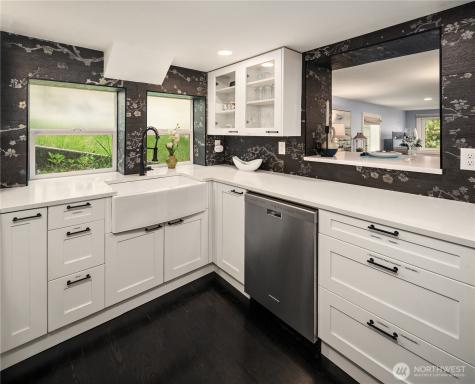 31204 8th Avenue SW Federal Way WA 98023