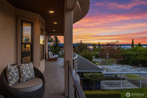 323 6th Avenue S Kirkland WA 98033