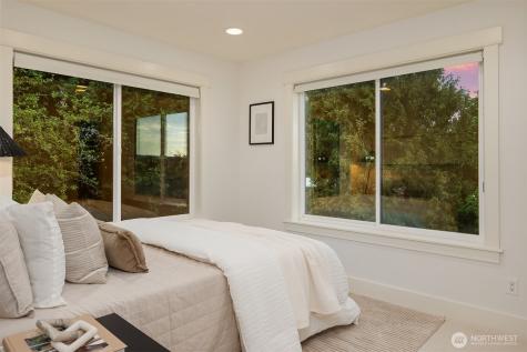 323 6th Avenue S Kirkland WA 98033
