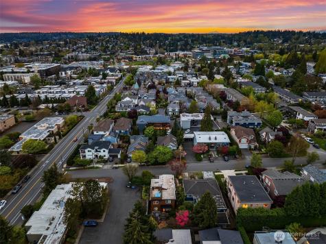 323 6th Avenue S Kirkland WA 98033