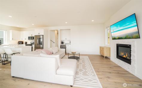 259 Bobcat Lane Chelan WA 98816