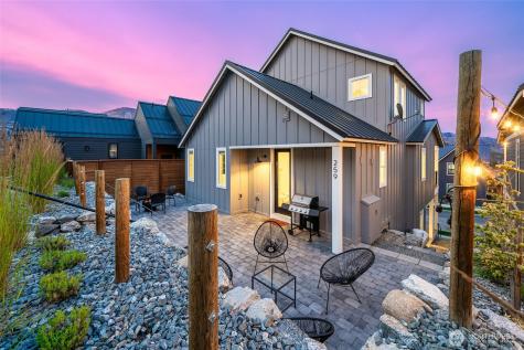 259 Bobcat Lane Chelan WA 98816