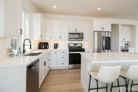 259 Bobcat Lane Chelan WA 98816