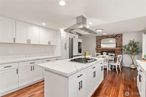 6615 Silver Springs Drive NW Gig Harbor WA 98335