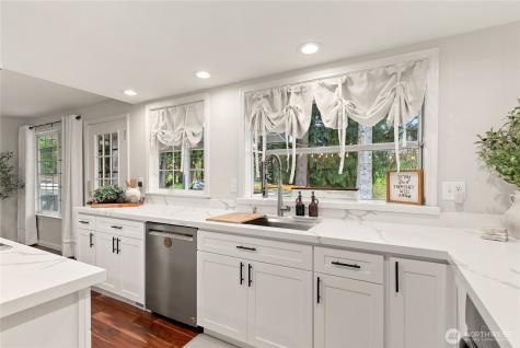 6615 Silver Springs Drive NW Gig Harbor WA 98335