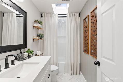 6615 Silver Springs Drive NW Gig Harbor WA 98335