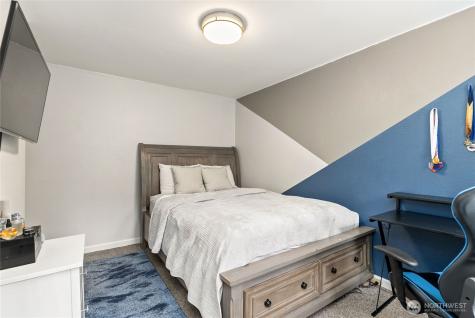 6615 Silver Springs Drive NW Gig Harbor WA 98335