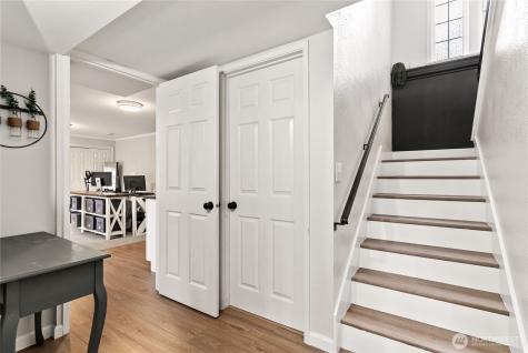 6615 Silver Springs Drive NW Gig Harbor WA 98335