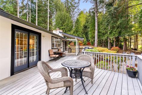 6615 Silver Springs Drive NW Gig Harbor WA 98335