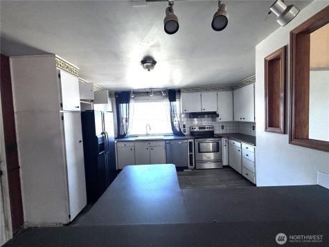 927 E Cherry Avenue Moses Lake WA 98837