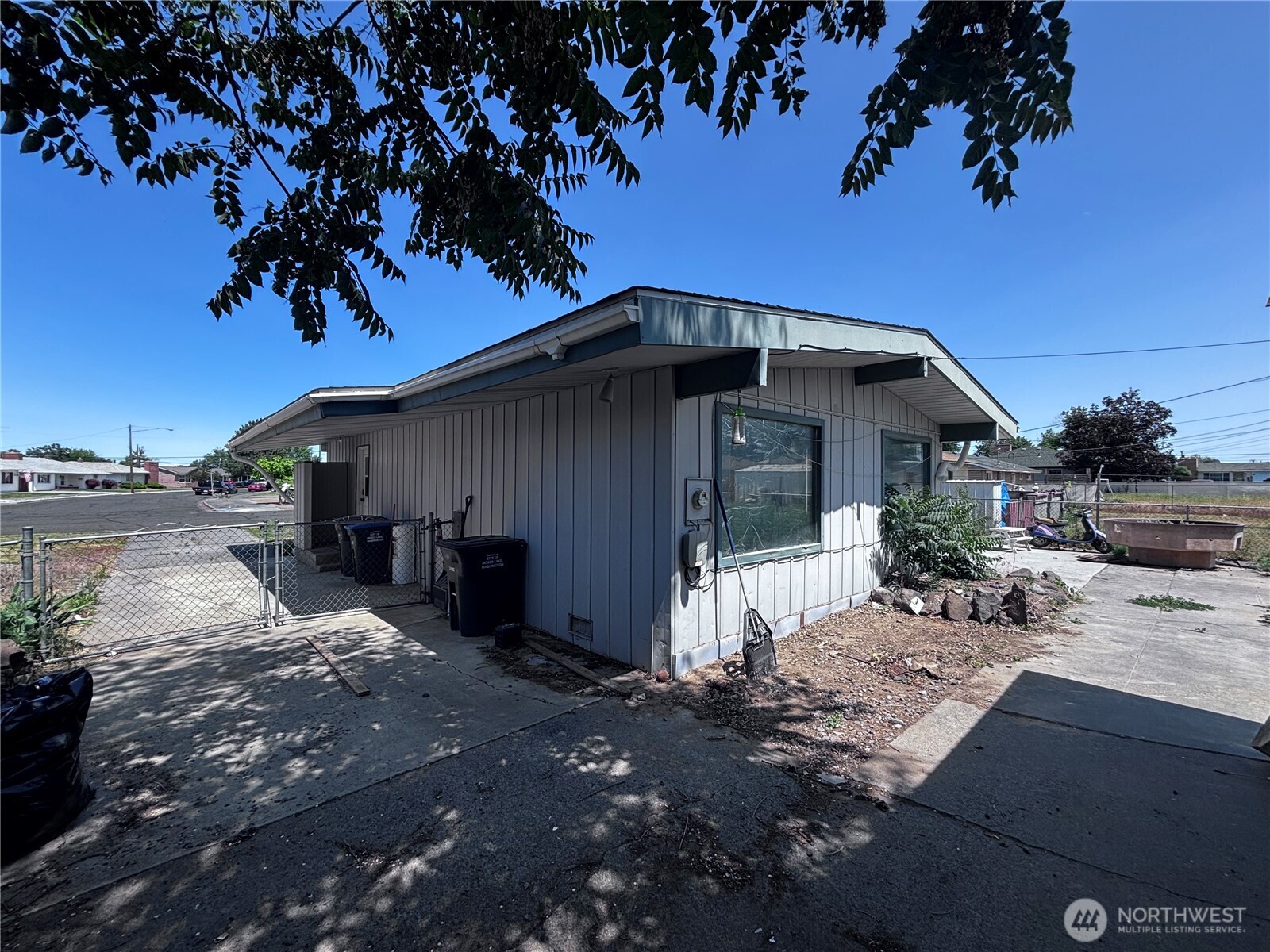 927 E Cherry Avenue Moses Lake WA 98837