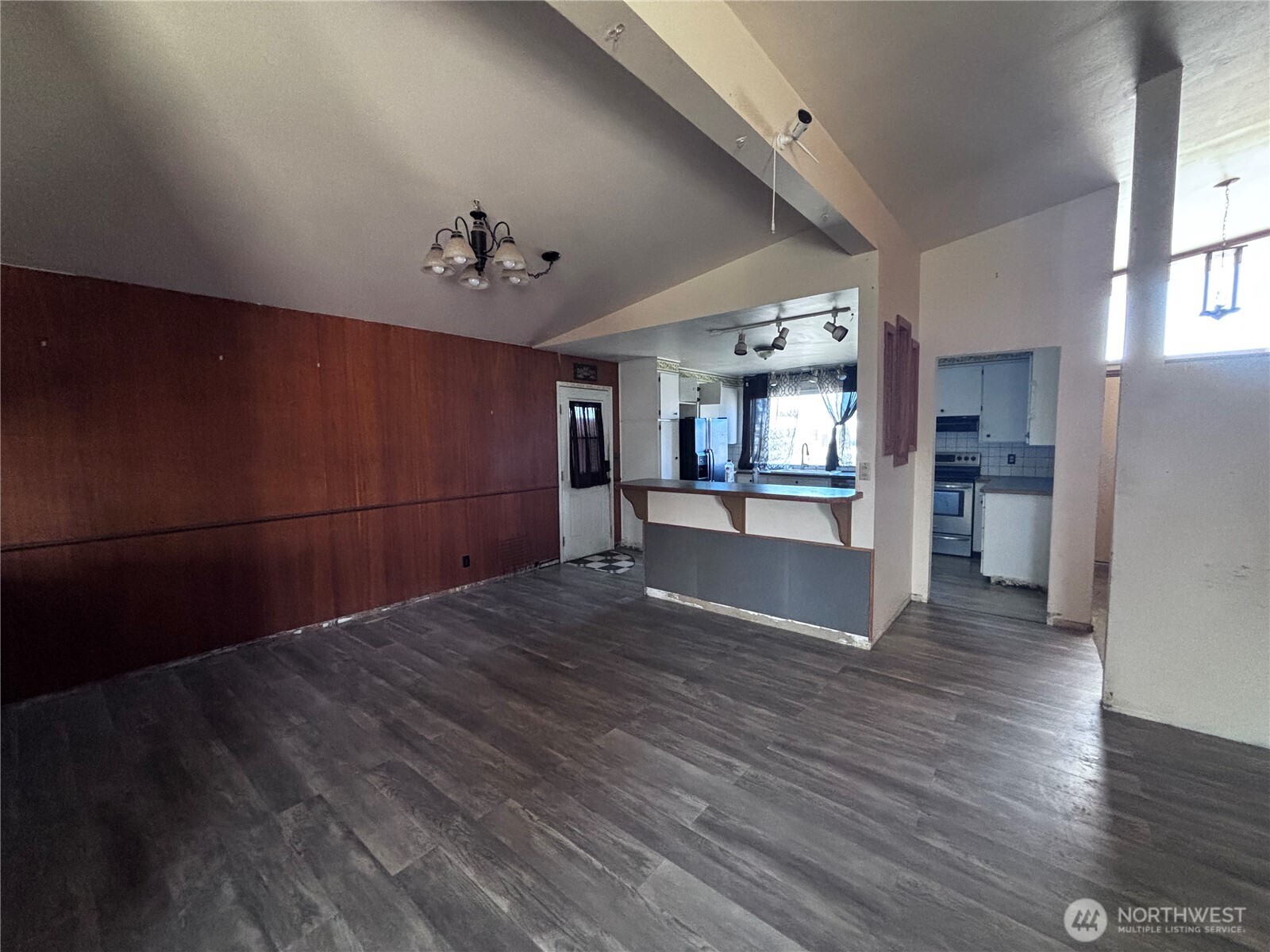927 E Cherry Avenue Moses Lake WA 98837