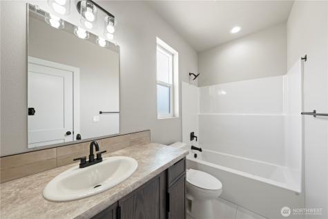 4319 W Surf Scoter Street Moses Lake WA 98837