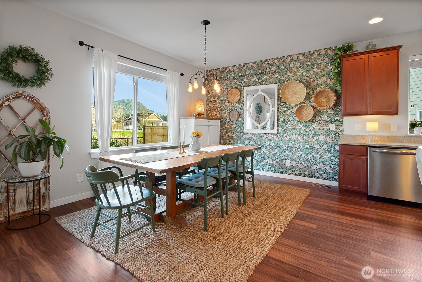 385 Bruhn Lane N Enumclaw WA 98022