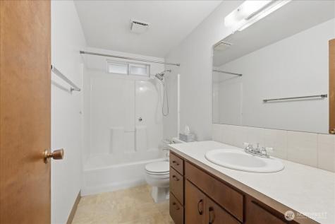 7116 105th Street E Puyallup WA 98373