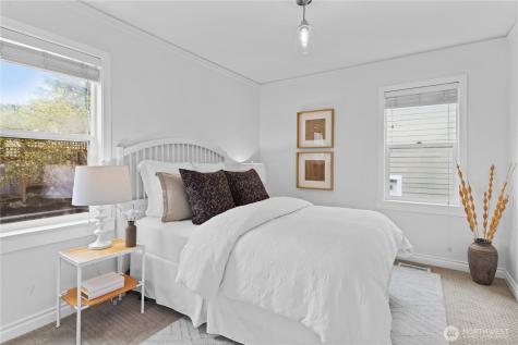 3844 30th Avenue W Seattle WA 98199