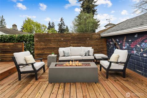 3844 30th Avenue W Seattle WA 98199
