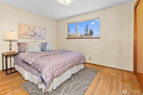 513 Harrington Avenue NE Renton WA 98056