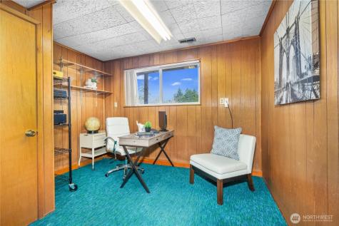 513 Harrington Avenue NE Renton WA 98056