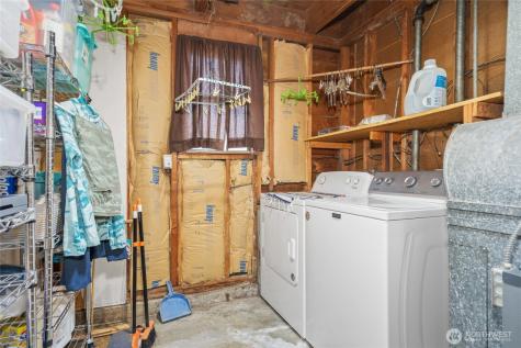513 Harrington Avenue NE Renton WA 98056