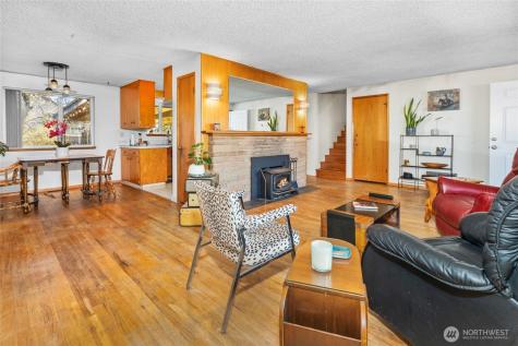 513 Harrington Avenue NE Renton WA 98056