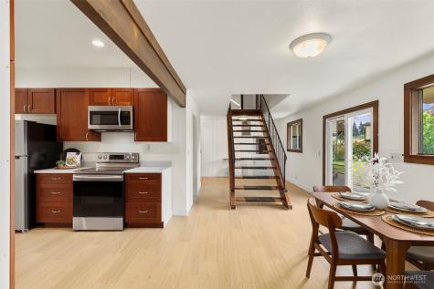 1851 NE Pacific Avenue NE Keyport WA 98345