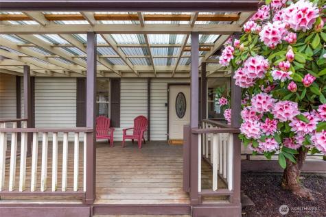 1851 NE Pacific Avenue NE Keyport WA 98345